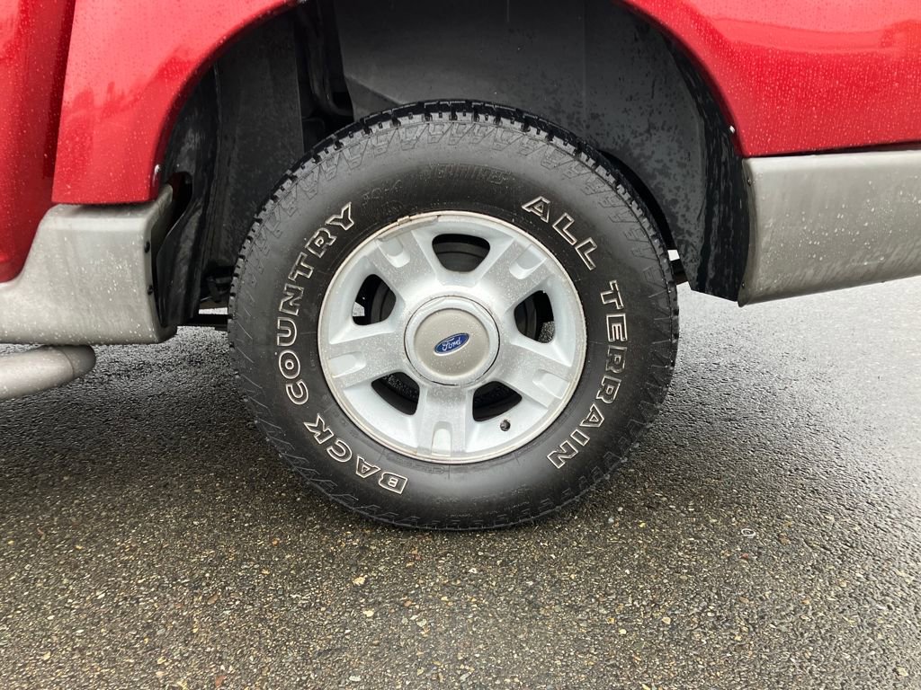 Used 2002 Ford Explorer Sport Trac Base image 12