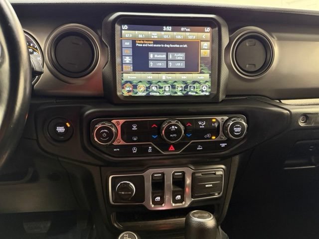 Used 2021 Jeep Wrangler Sport AWD/4WD image 17
