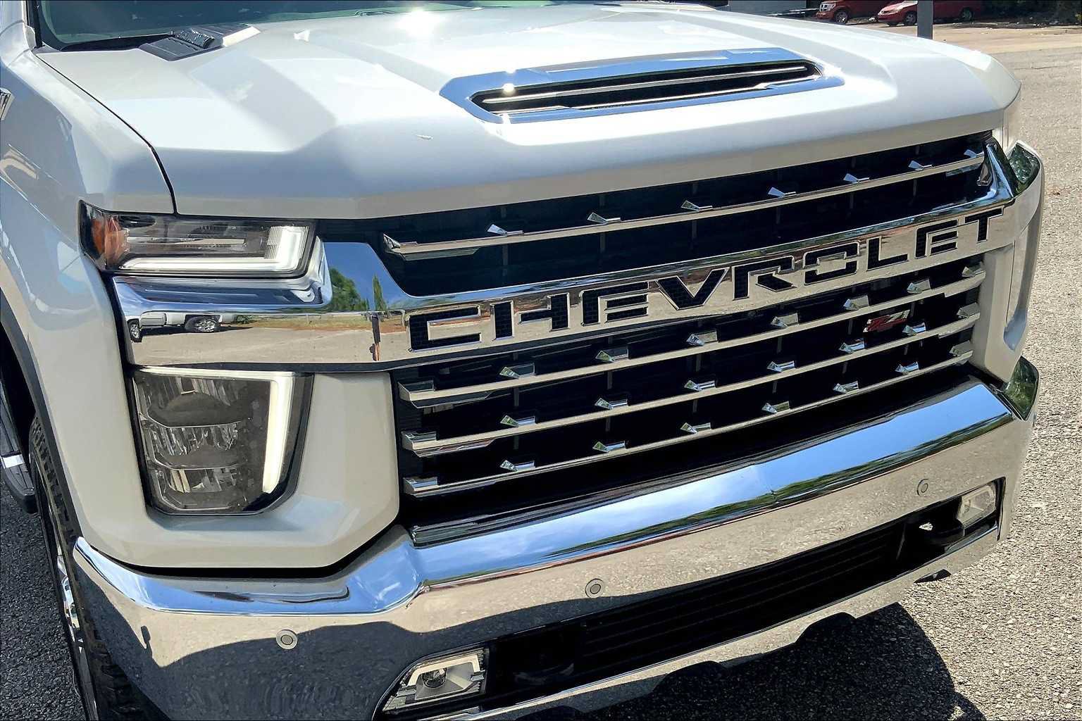Used 2022 Chevrolet Silverado 2500 LTZ w/ LTZ Plus Package AWD/4WD image 28