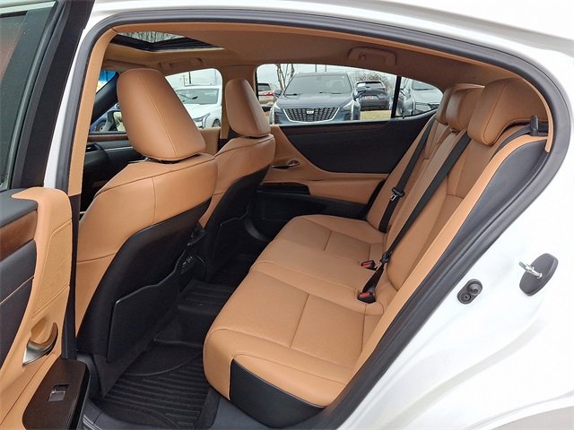 Used 2023 Lexus ES 350 350 w/ Premium Package image 8