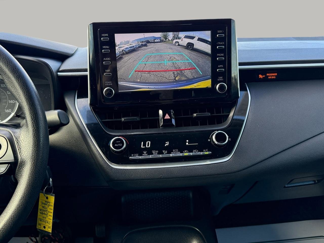 Used 2020 Toyota Corolla LE image 21