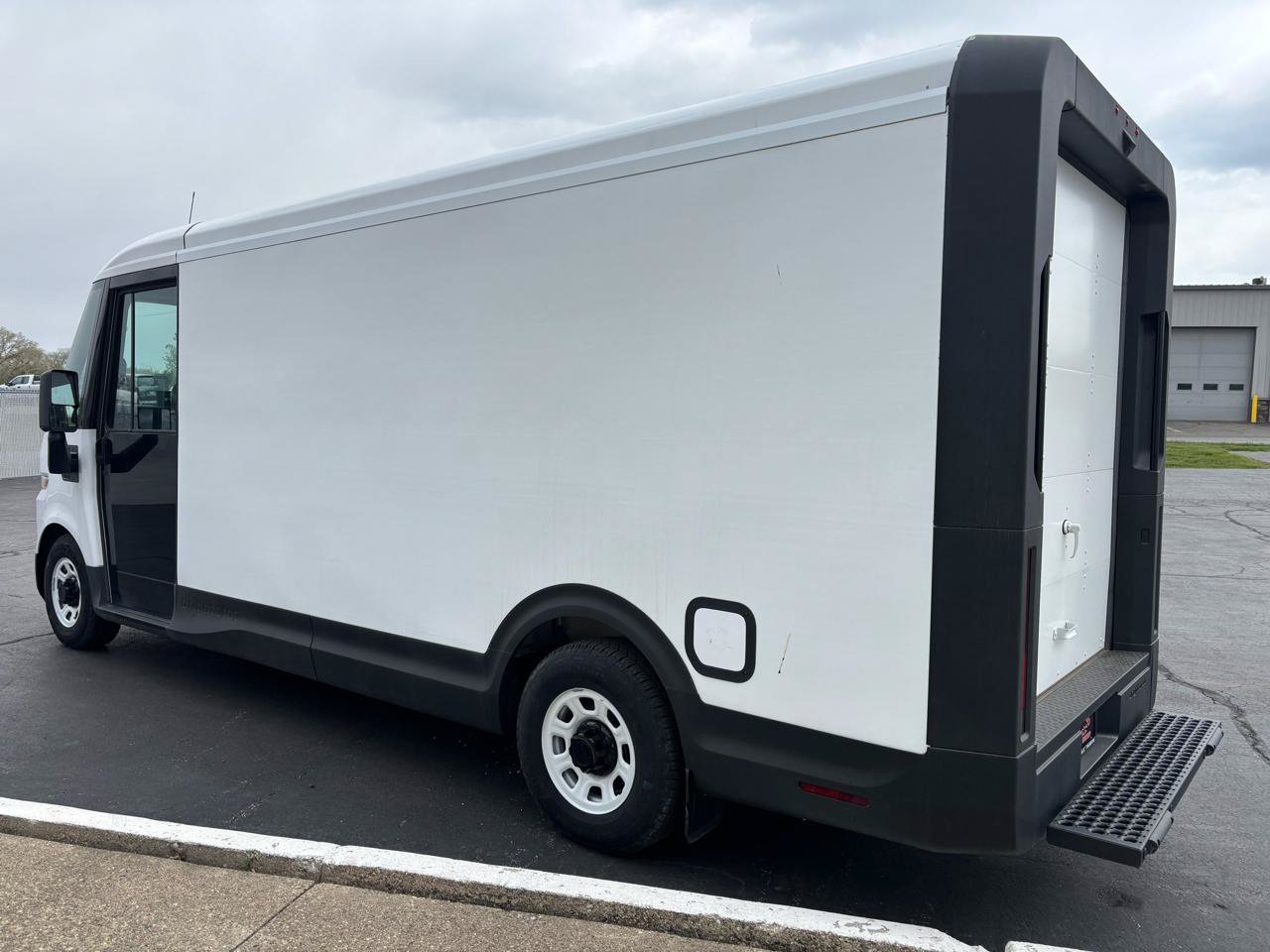 Used 2024 Chevrolet Brightdrop 600 w/ Commercial Equipment Package AWD/4WD image 5