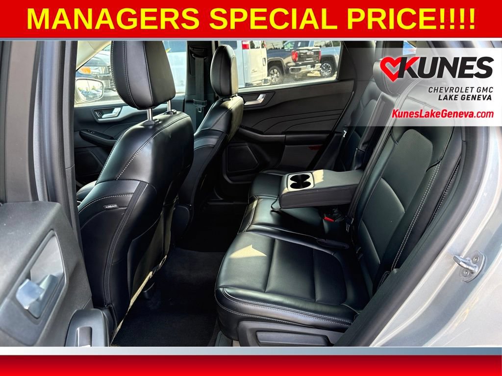 Used 2024 Ford Escape Platinum AWD/4WD image 17