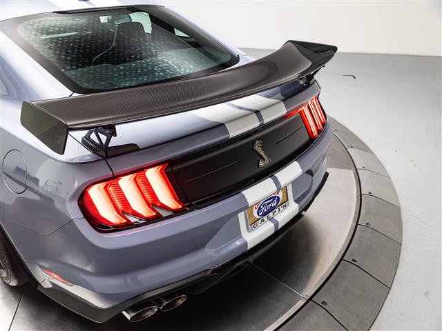 Used 2022 Ford Mustang Shelby GT500 w/ Carbon Fiber Track Pack RWD image 33