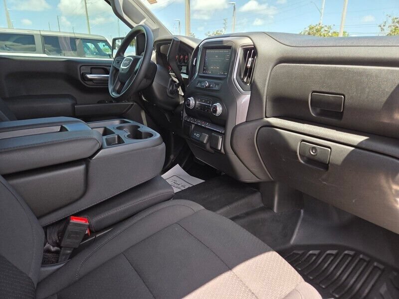 Used 2025 GMC Sierra 1500 Pro w/ Pro Value Package AWD/4WD image 32