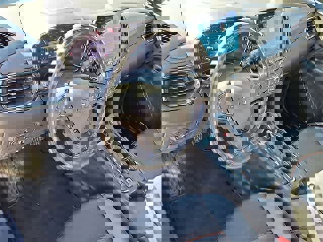 Used 2022 Chevrolet Equinox RS w/ RS Leather Package image 16