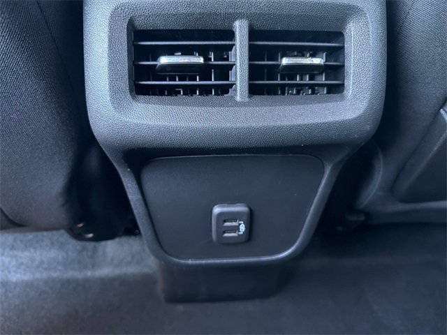 Used 2023 GMC Terrain SLE w/ Driver Convenience Package image 14