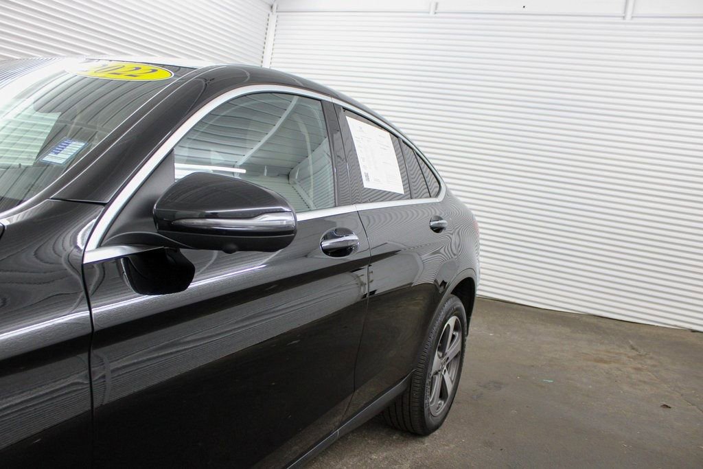 Used 2022 Mercedes-Benz GLC 300 4MATIC Coupe image 13