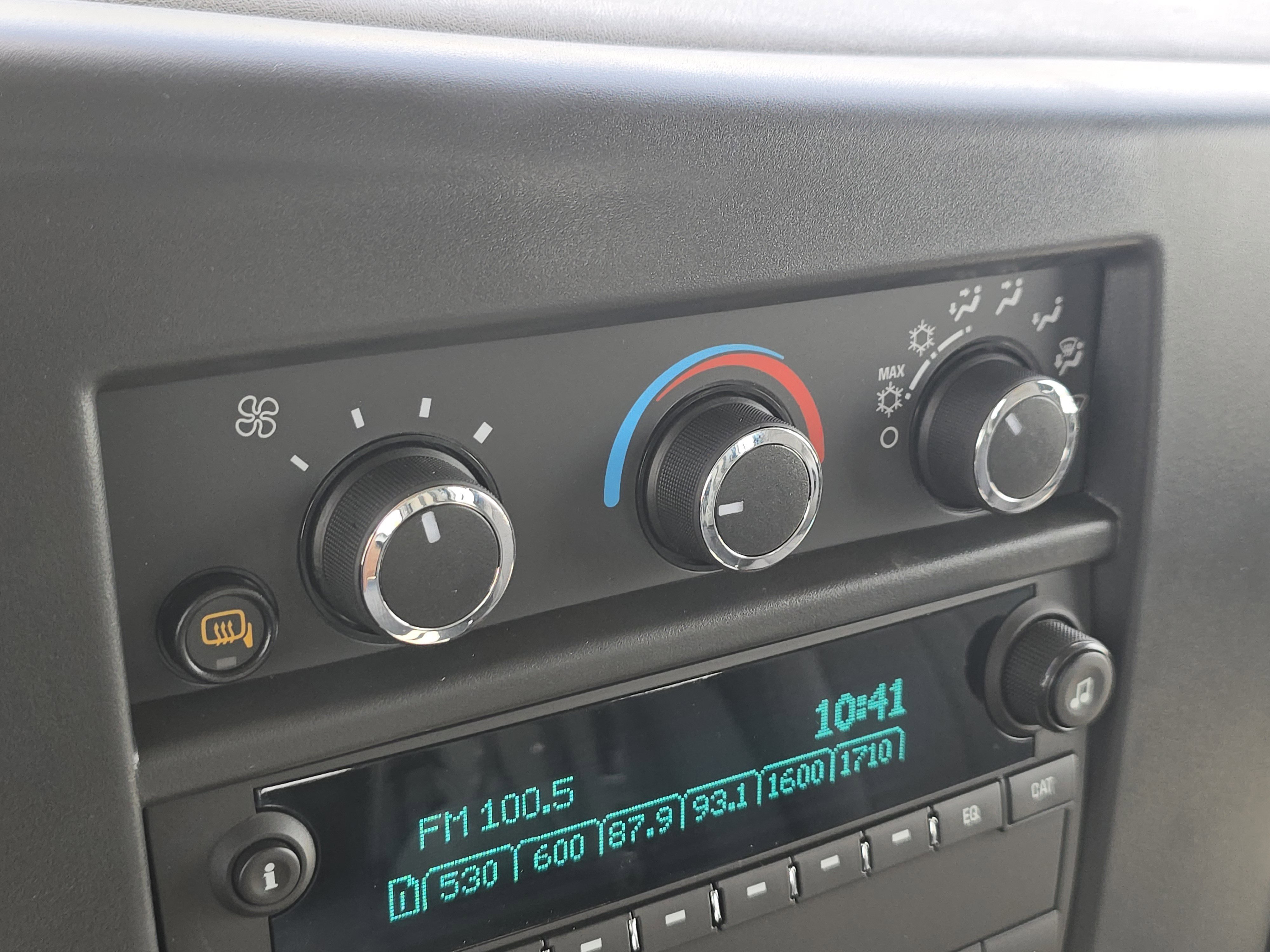 New 2025 Chevrolet Express 3500 Extended w/ Driver Convenience Package image 27