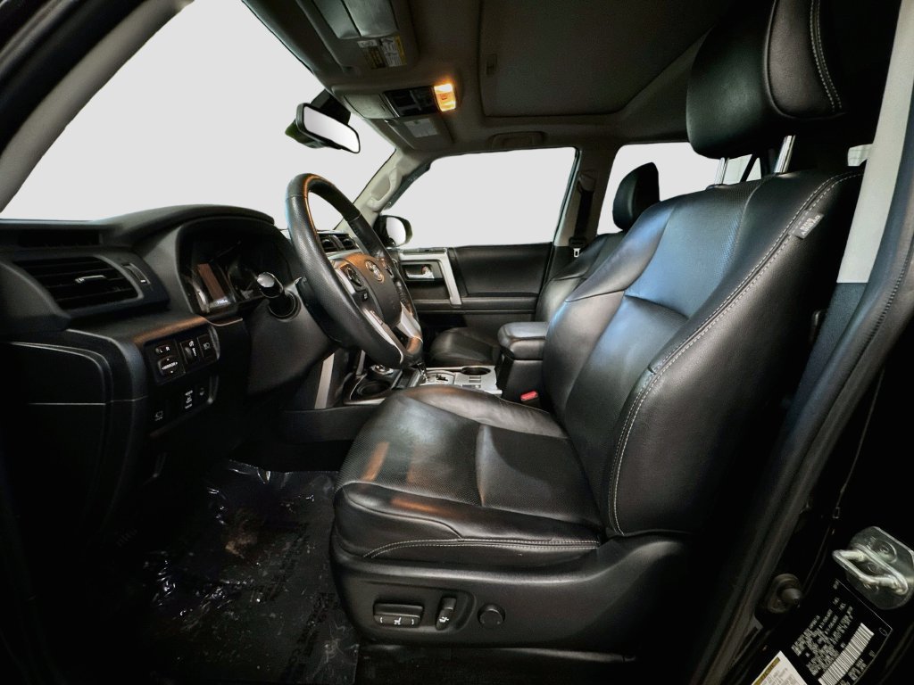 Used 2023 Toyota 4Runner Limited AWD/4WD image 24