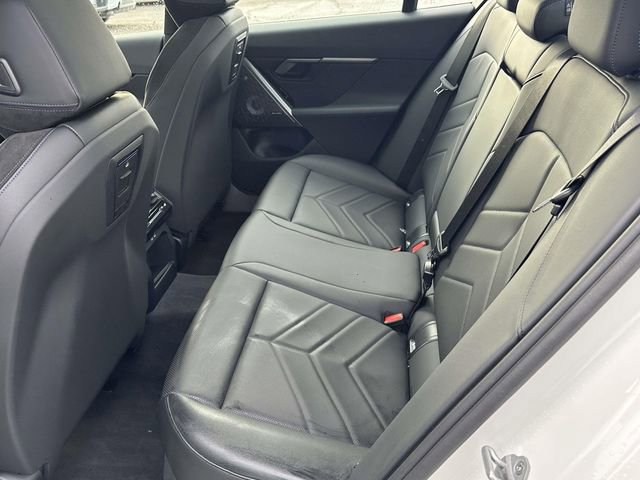 Used 2026 BMW 550e xDrive w/ Premium Package image 18