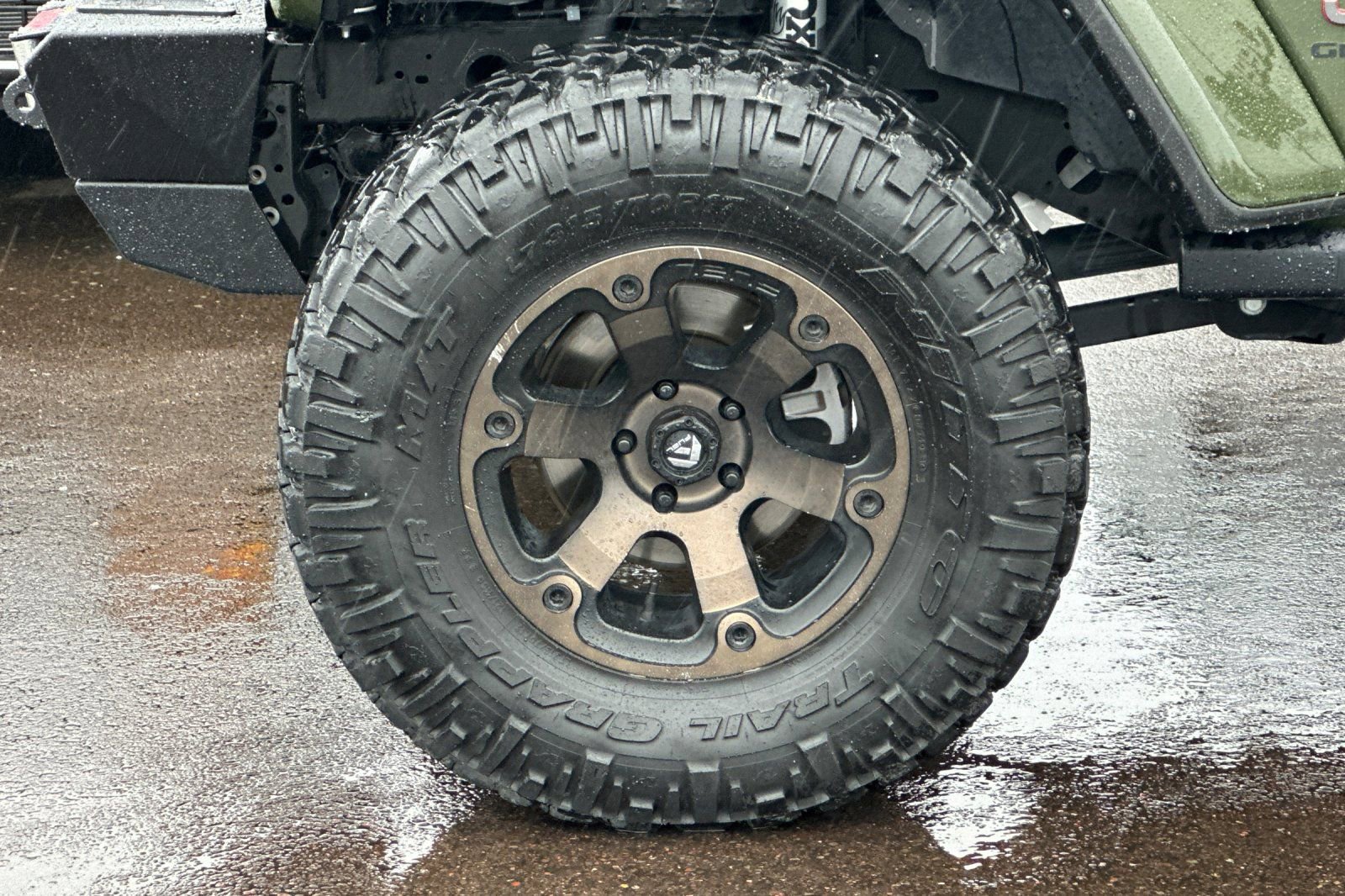 Used 2021 Jeep Gladiator Rubicon w/ Cold Weather Group image 24