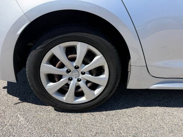 Used 2020 Toyota Corolla LE FWD image 13