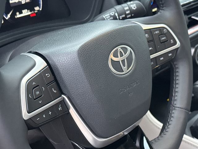 Used 2026 Toyota Grand Highlander Limited image 30