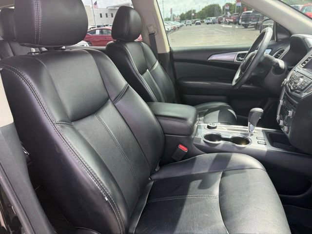 Used 2019 Nissan Pathfinder SL AWD/4WD image 7