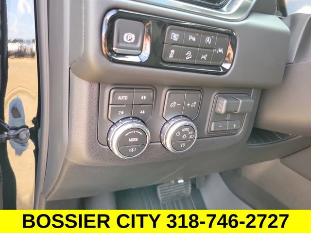 New 2026 GMC Yukon Denali w/ Denali Reserve Package AWD/4WD image 15