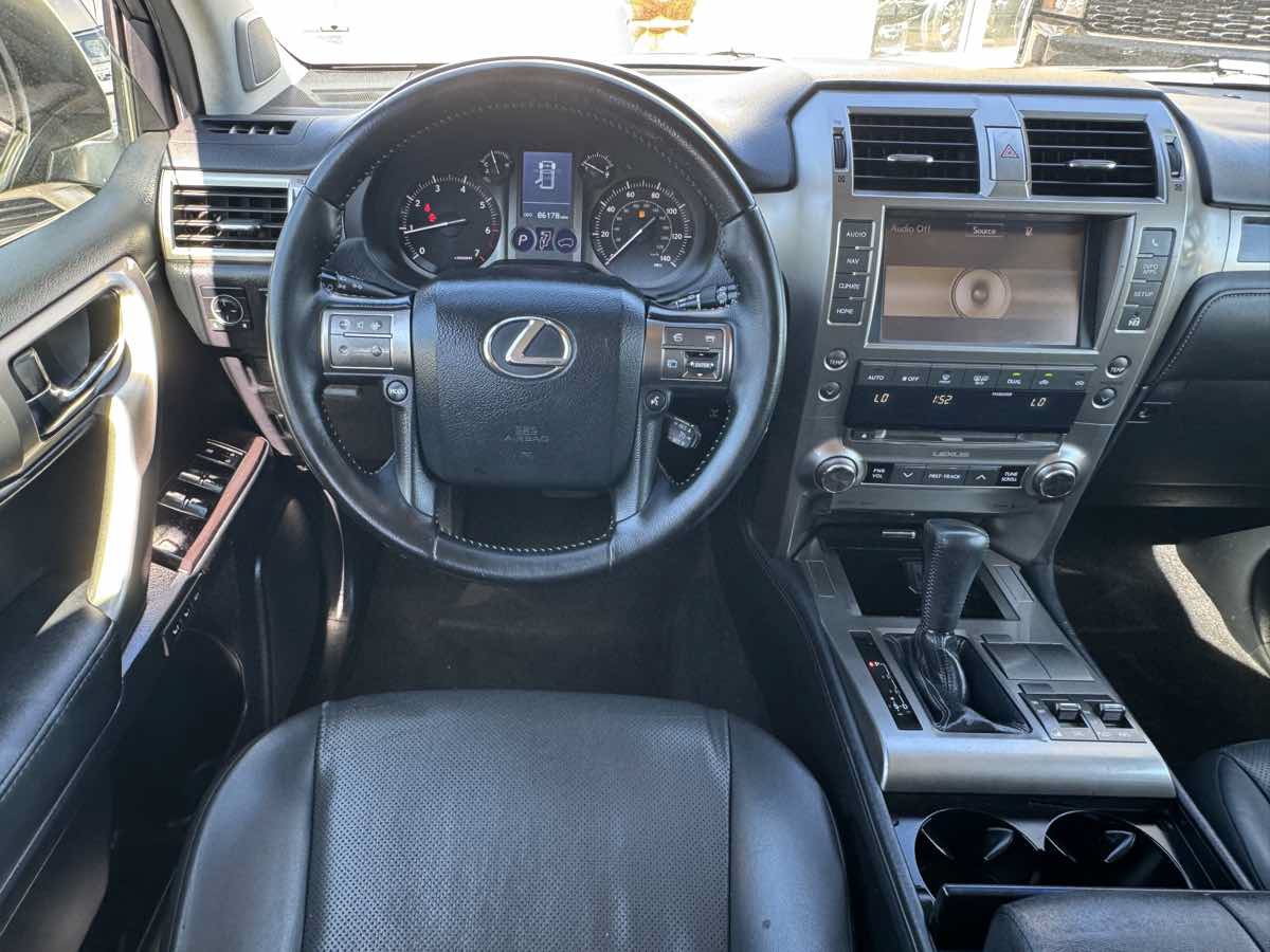 Used 2014 Lexus GX 460 AWD/4WD image 18