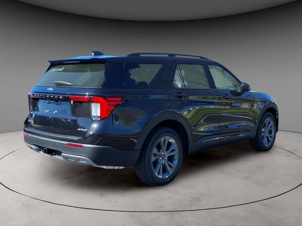 New 2026 Ford Explorer Active AWD/4WD image 8