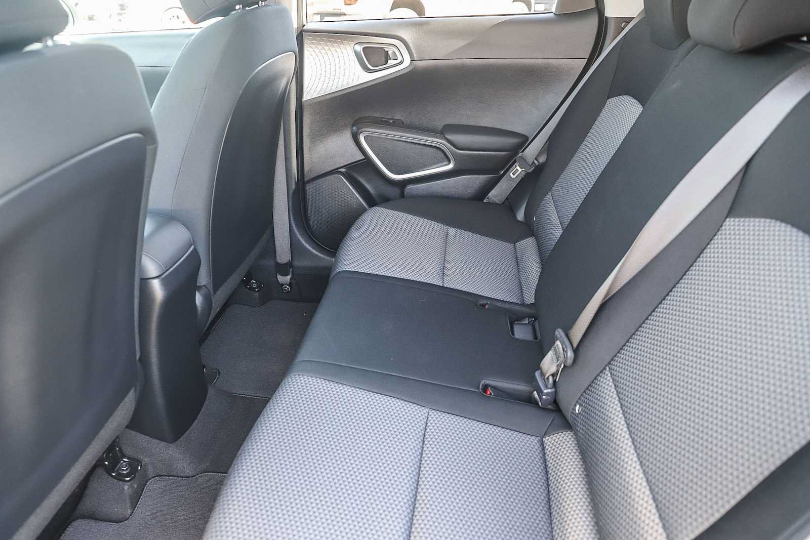 Used 2023 Kia Soul LX FWD image 21