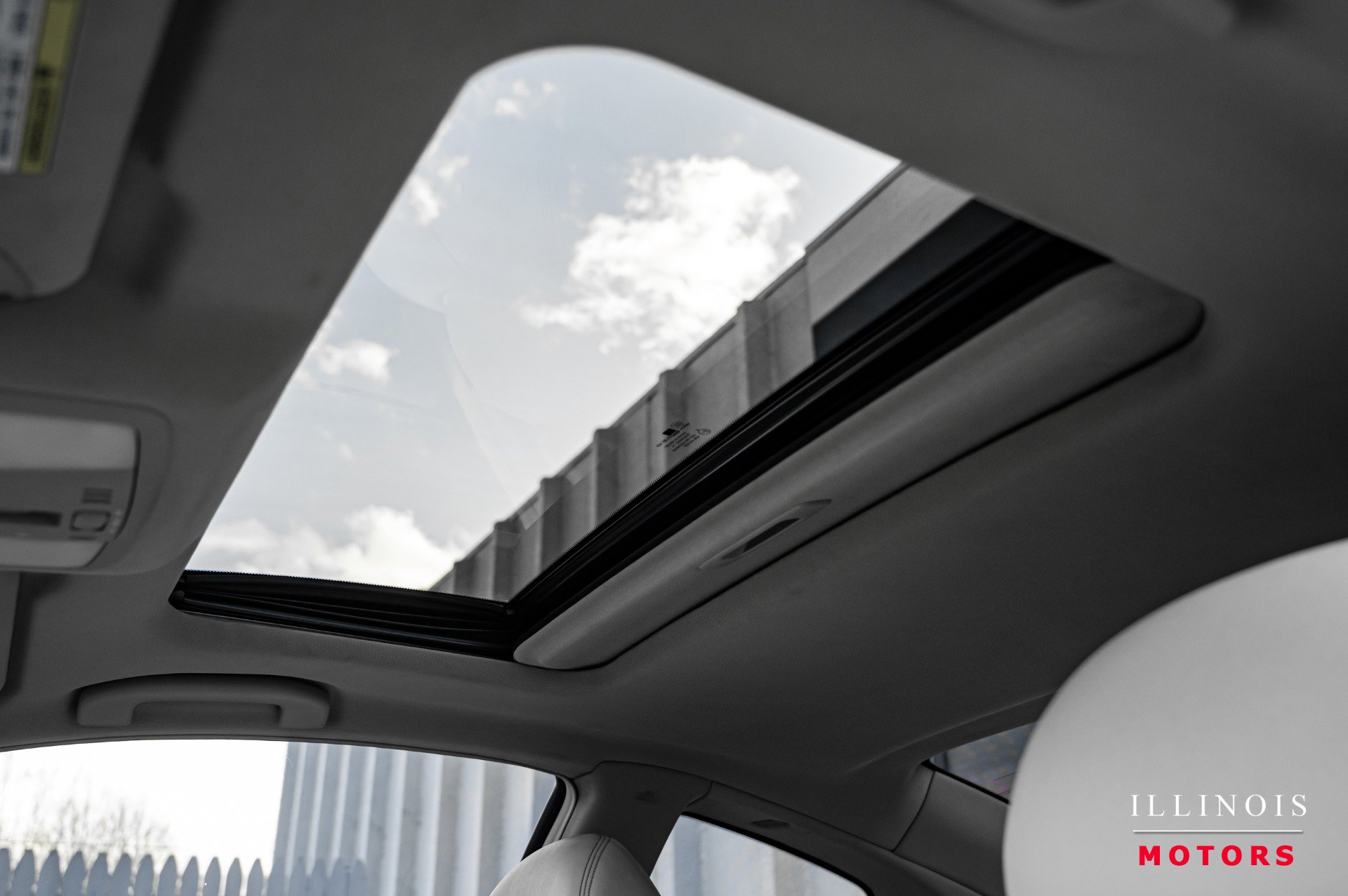 Used 2013 INFINITI G37 Sport image 31