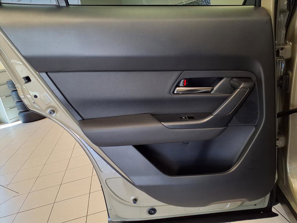 Used 2024 MAZDA CX-50 2.5 Turbo w/ Cargo Package image 17