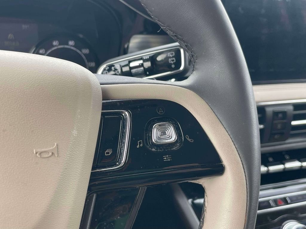 Used 2022 Lincoln Corsair AWD w/ Equipment Group 101A image 21