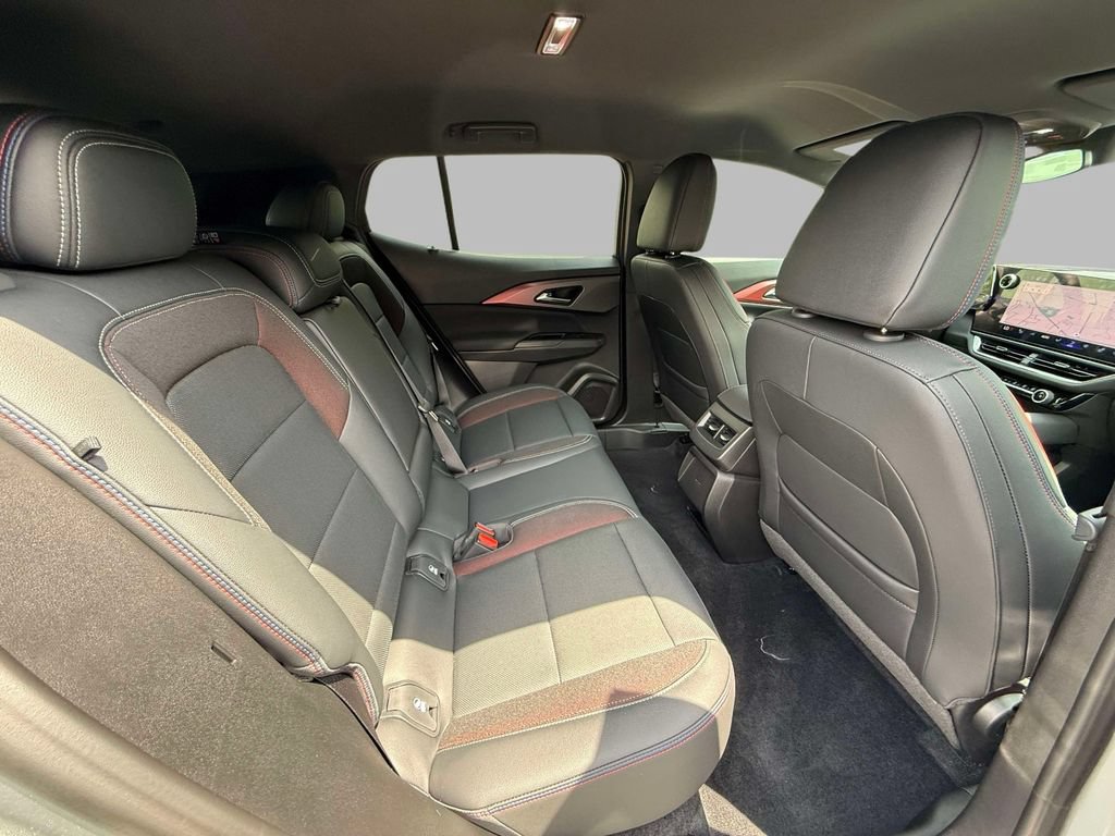 Used 2024 Chevrolet Equinox EV RS FWD image 16