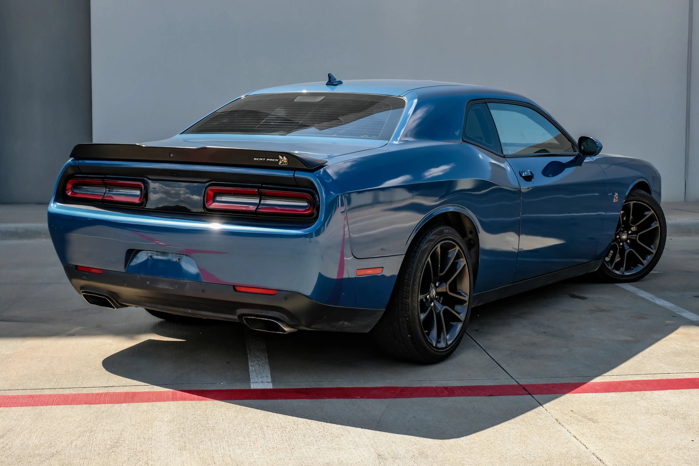 Used 2020 Dodge Challenger R/T Scat Pack RWD image 10