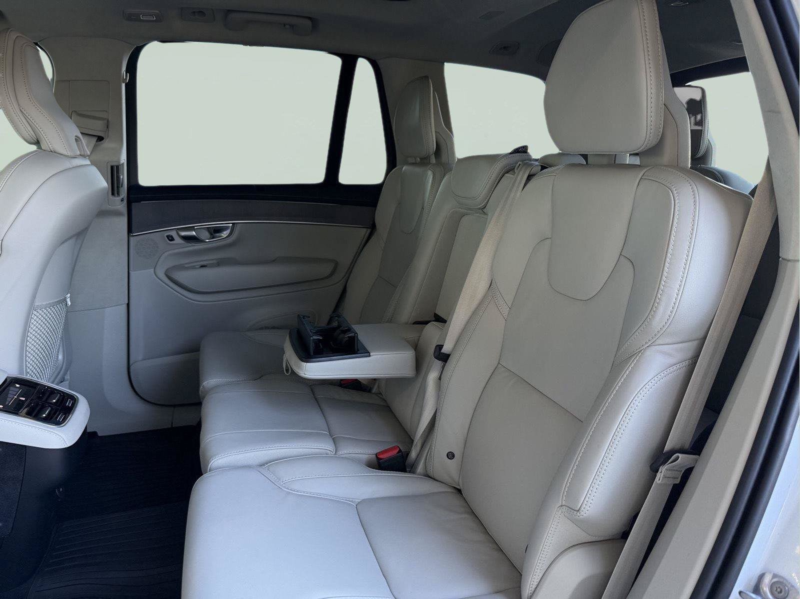 Used 2026 Volvo XC90 B6 Ultra w/ Lounge Package AWD/4WD image 23