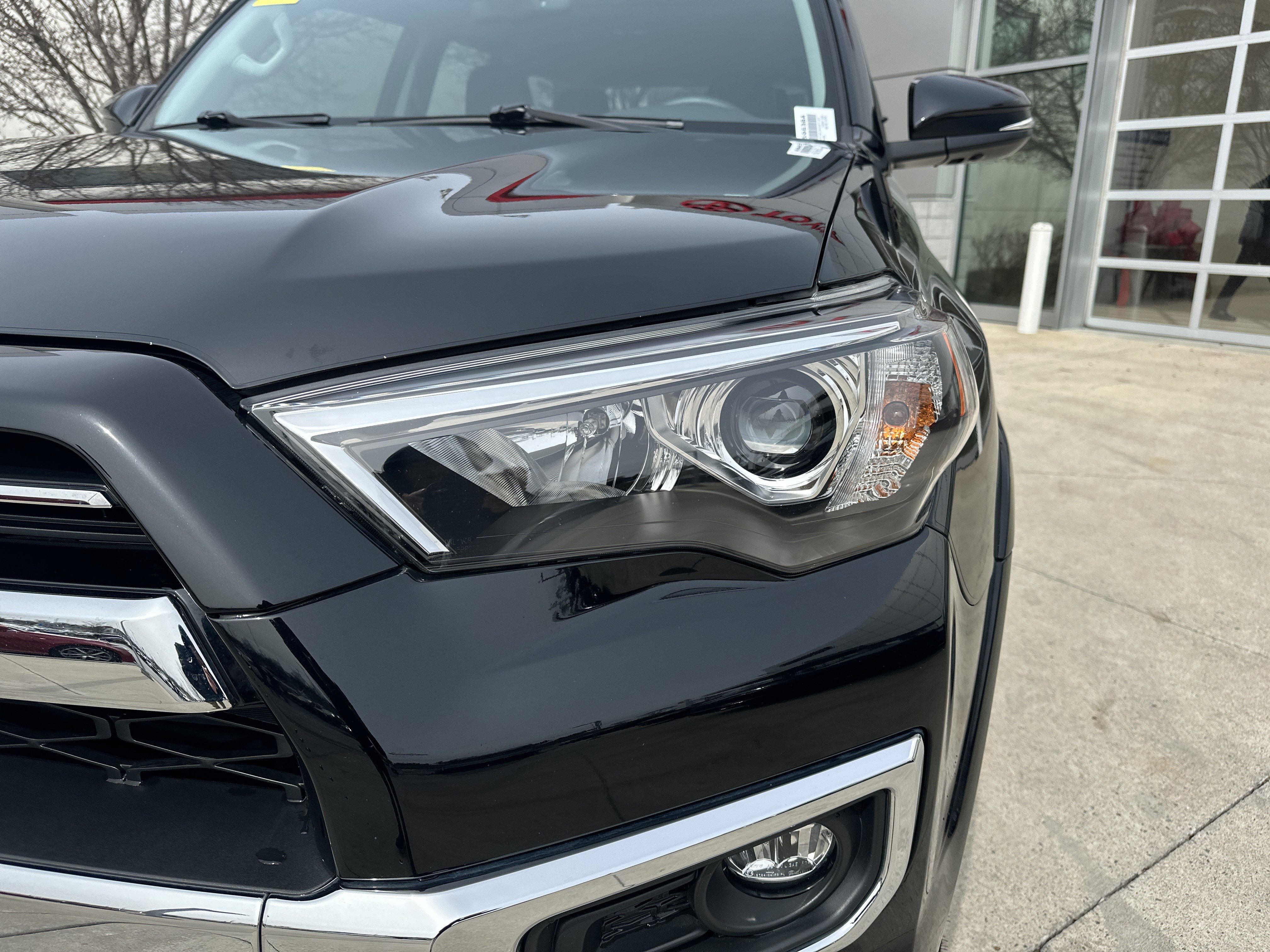 Used 2022 Toyota 4Runner Limited image 11