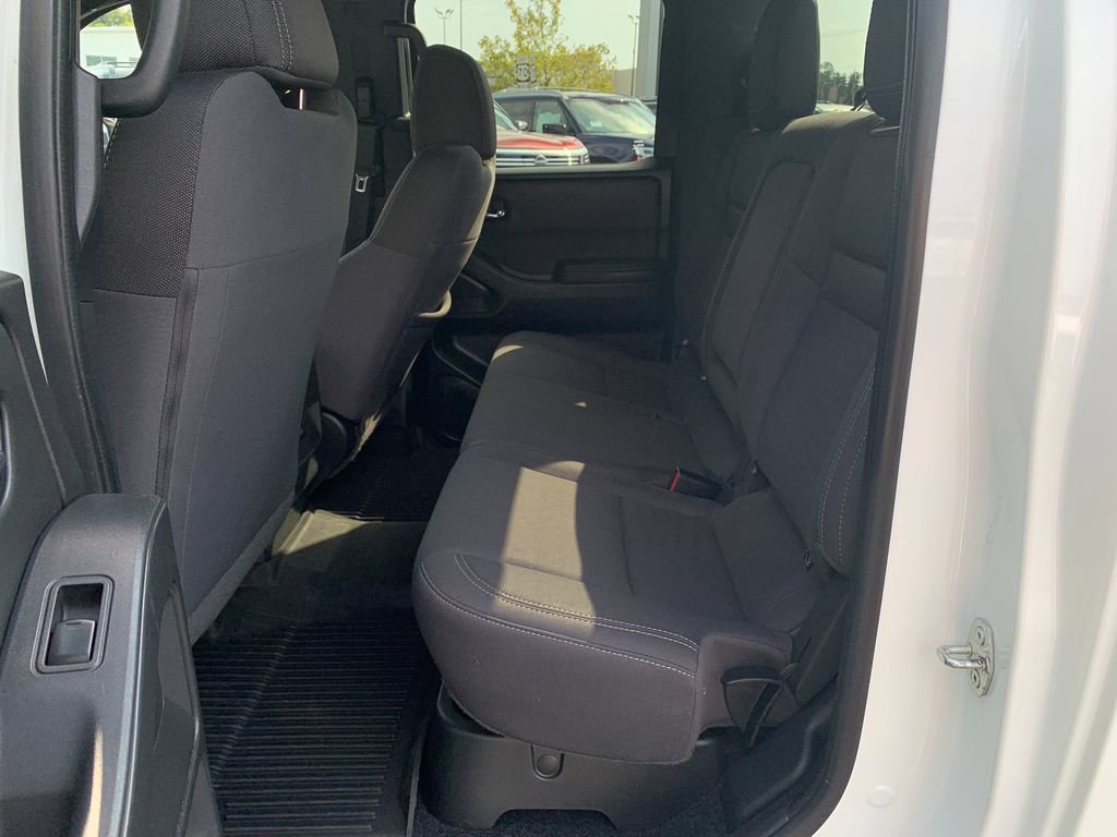 Used 2023 Nissan Frontier SV w/ Midnight Edition Package AWD/4WD image 22