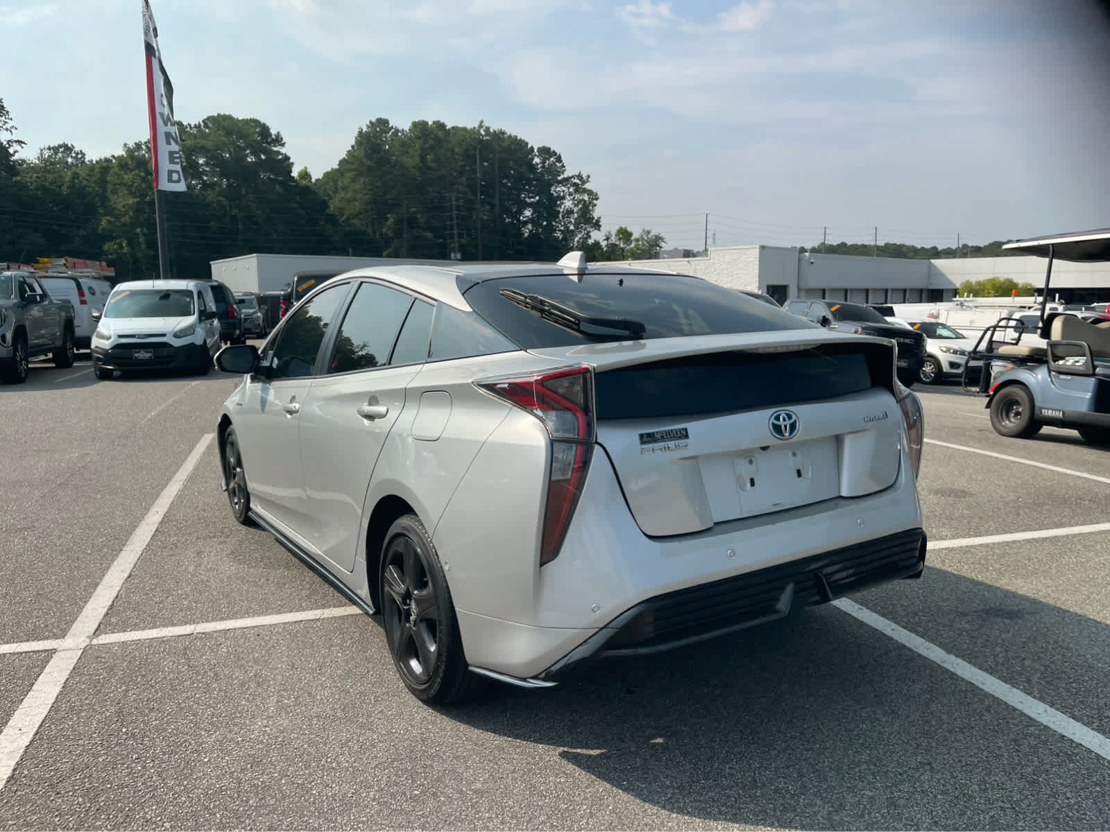 Used 2017 Toyota Prius Four Touring w/ Appearance Package FWD image 7