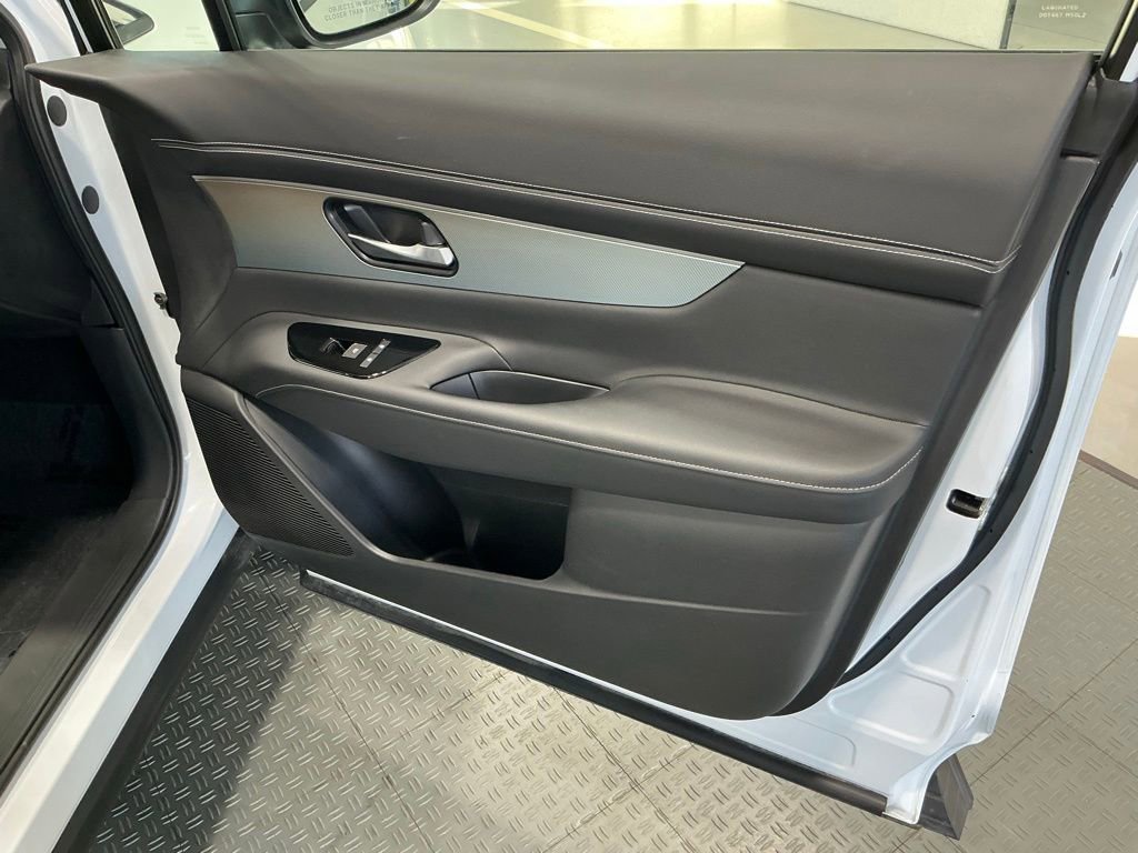 Used 2025 Nissan Murano SL AWD/4WD image 37