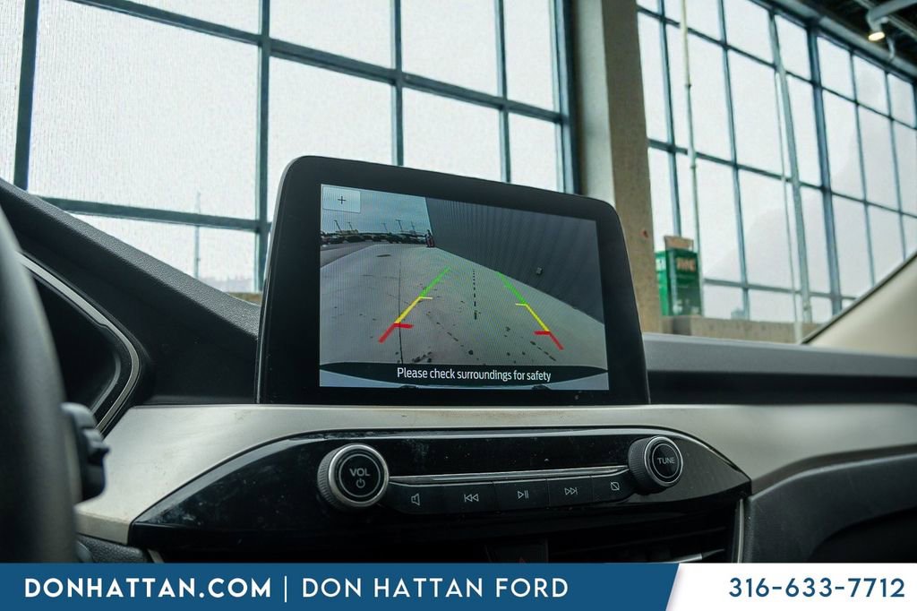 Used 2020 Ford Escape SE image 7