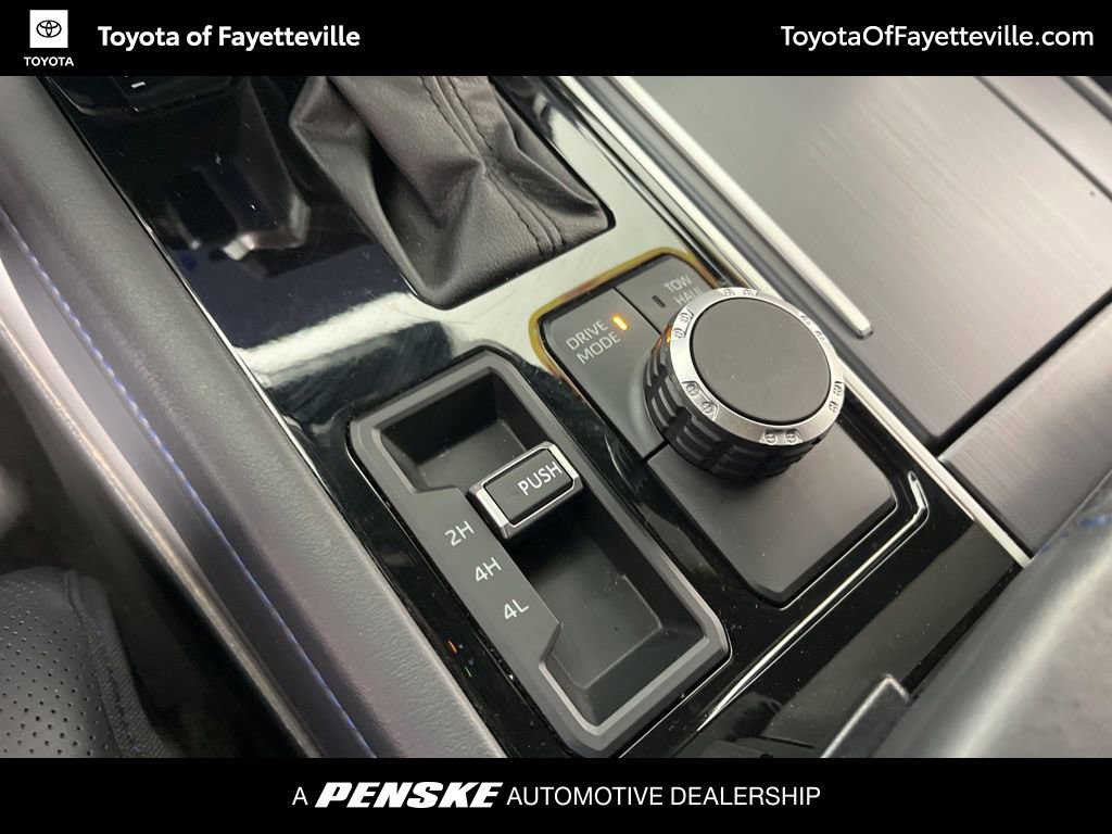 Used 2022 Toyota Tundra Platinum AWD/4WD image 34