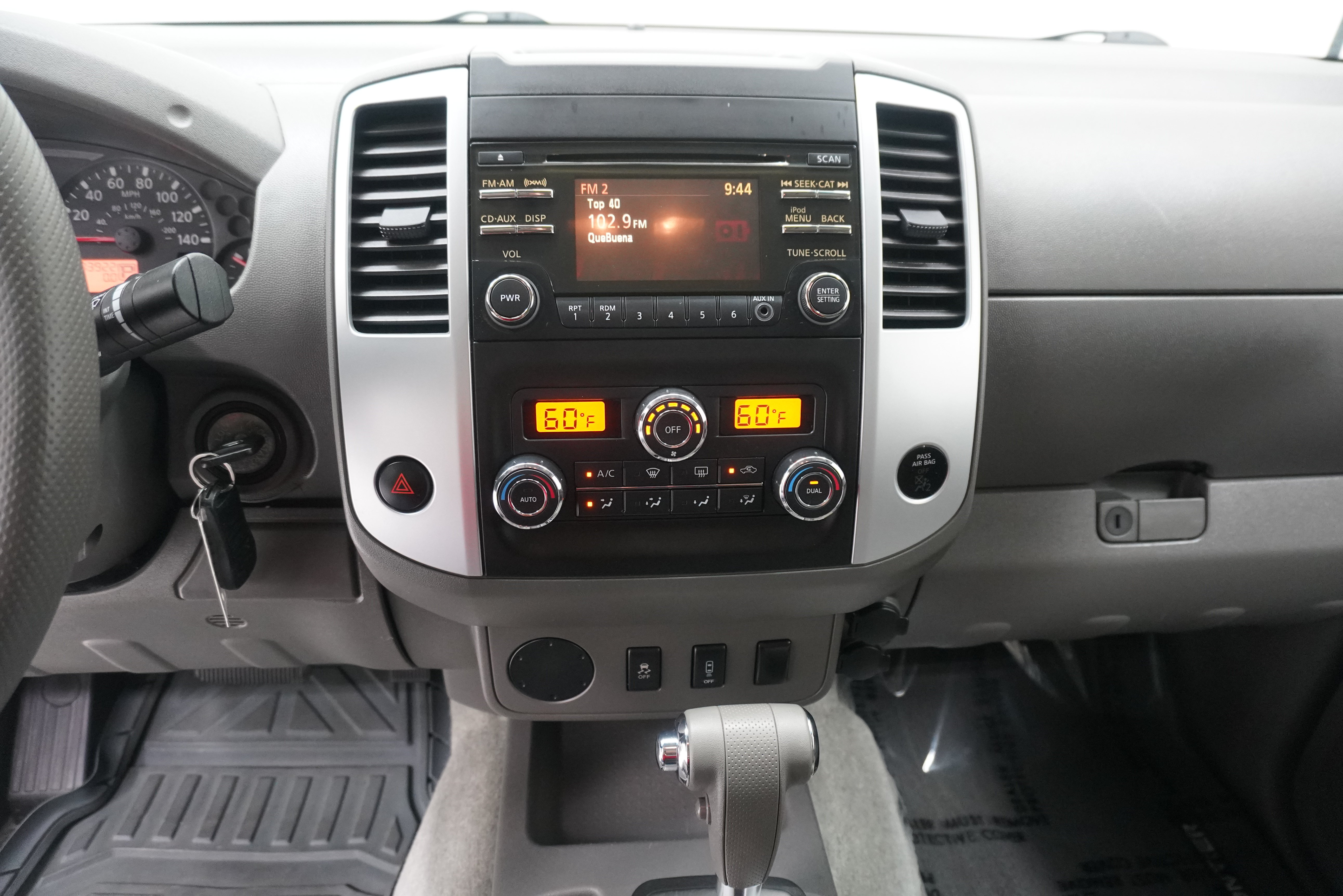 Used 2013 Nissan Frontier SV w/ SV Value Truck Pkg RWD image 14