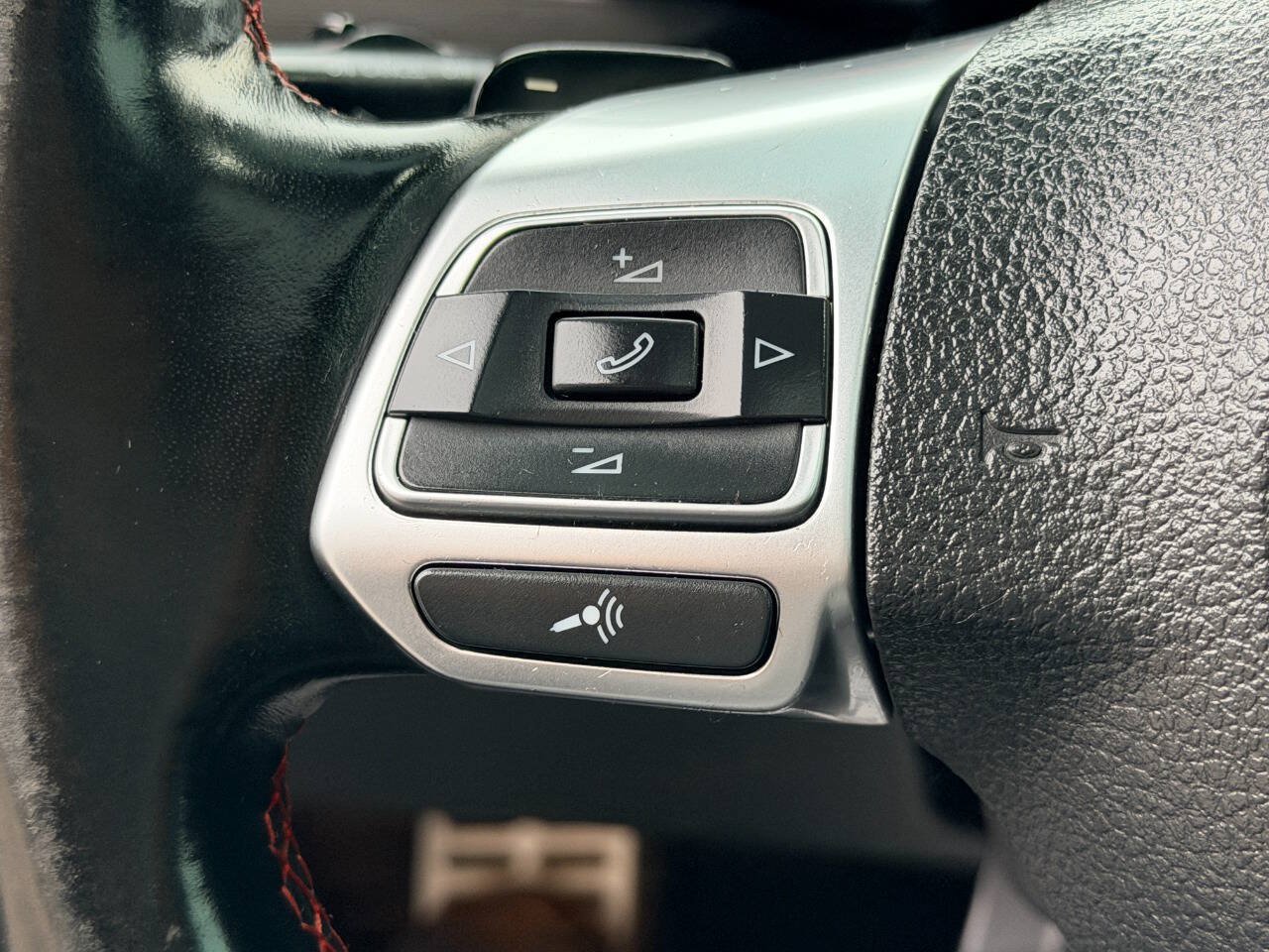 Used 2012 Volkswagen GTI 4-Door FWD image 30
