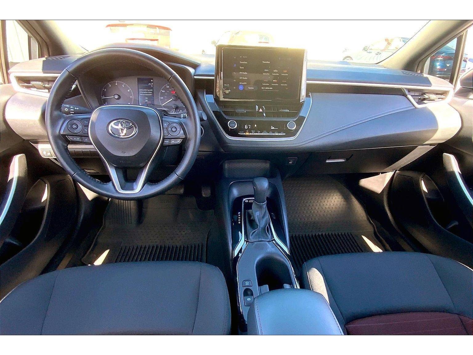 Used 2024 Toyota Corolla SE image 13