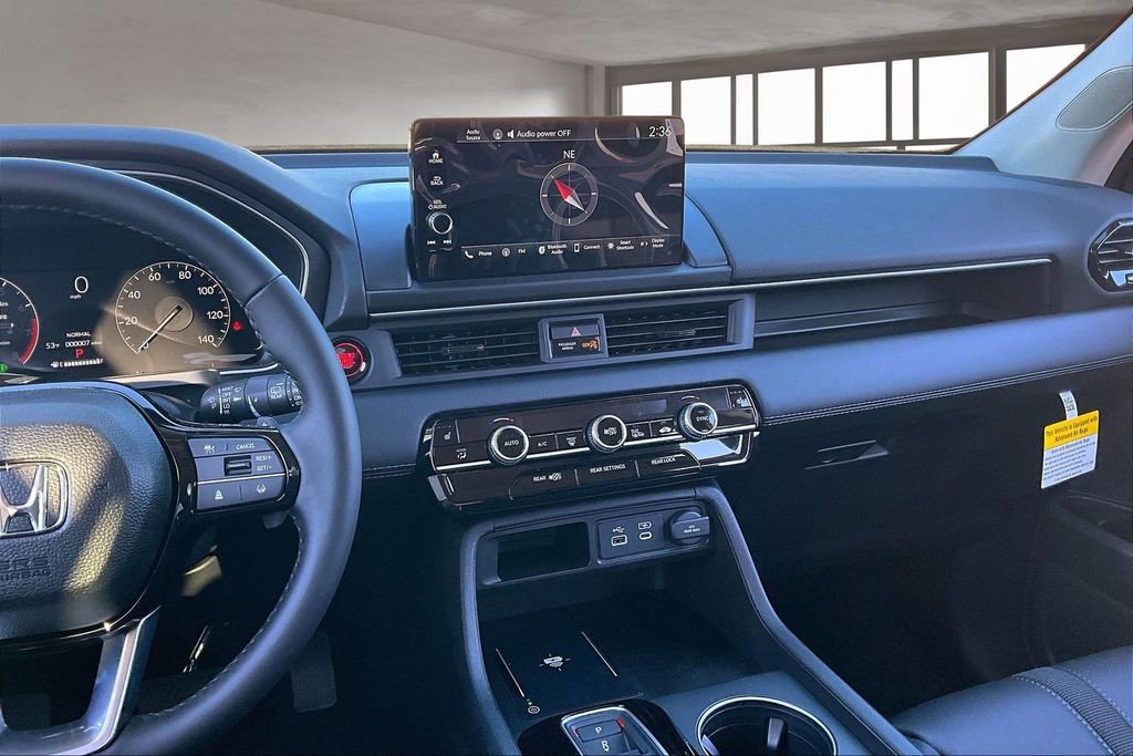 New 2025 Honda Pilot EX-L image 6