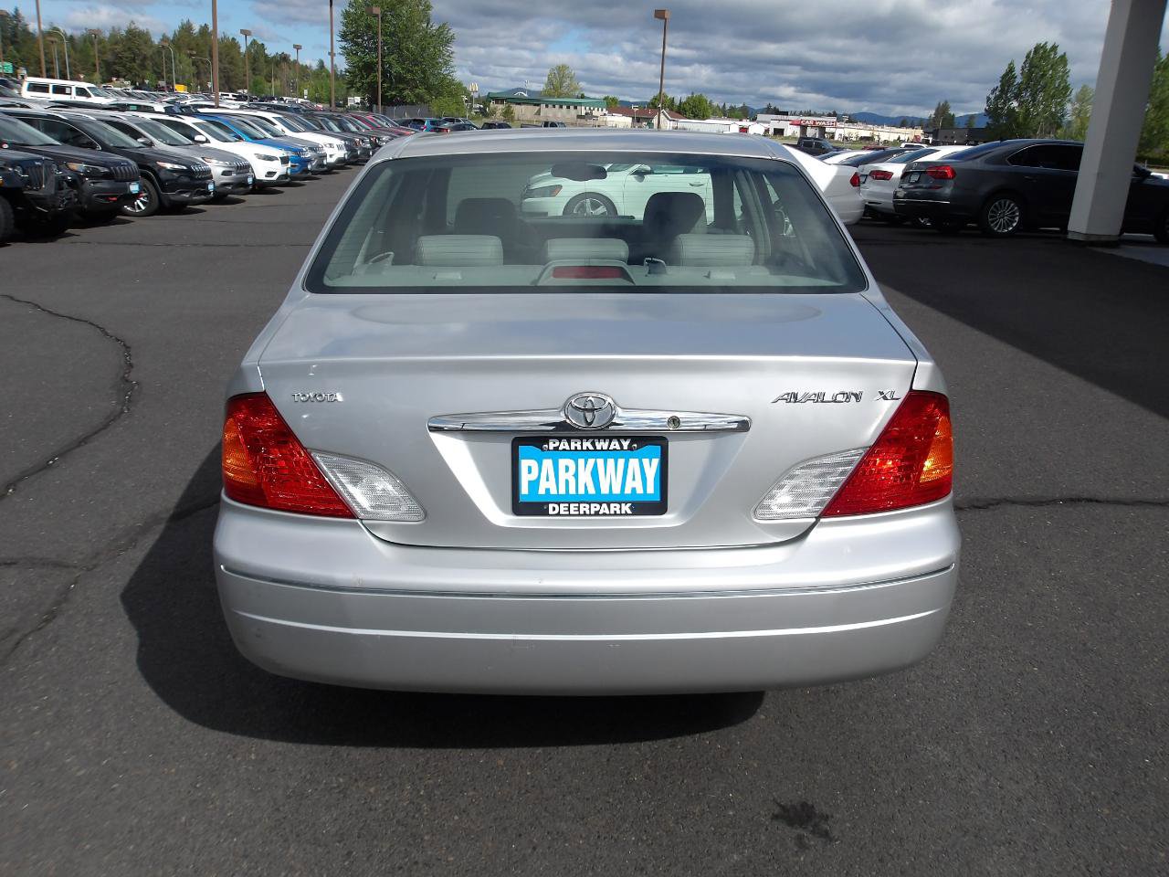 Used 2002 Toyota Avalon XL FWD image 4