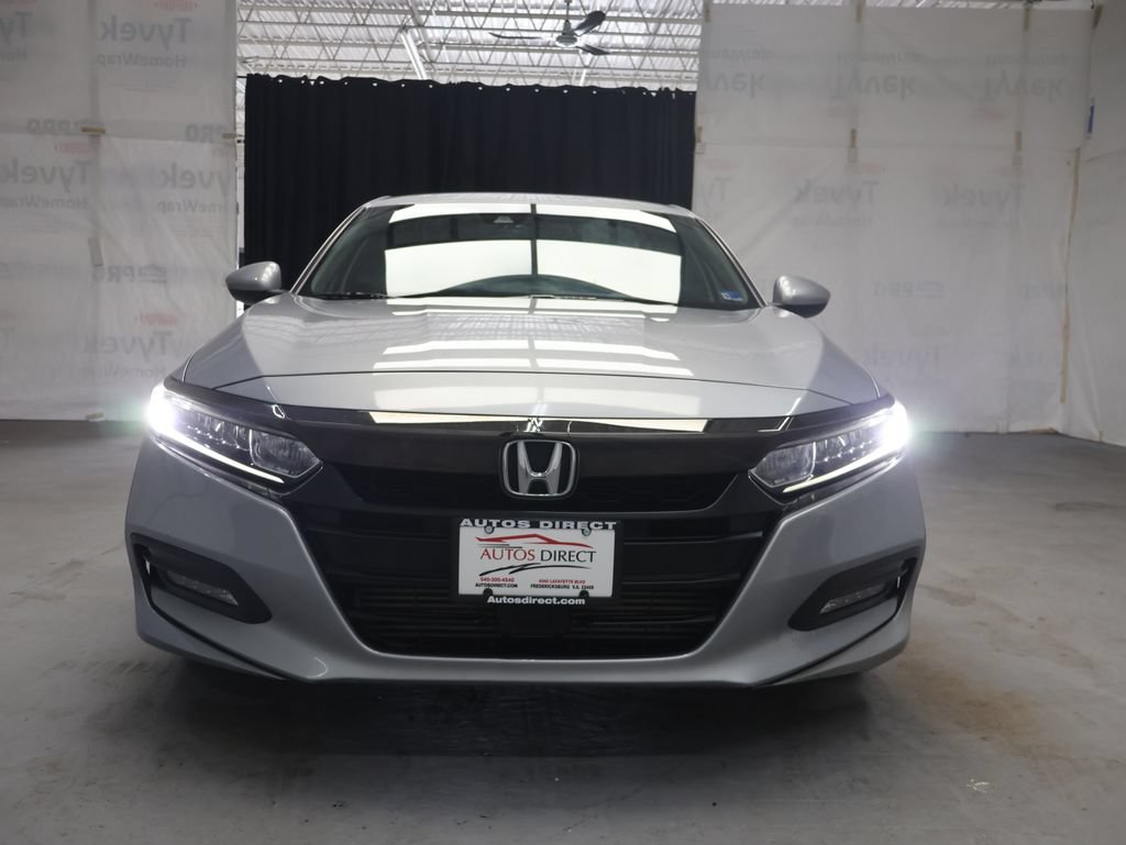 Used 2018 Honda Accord Sport image 2