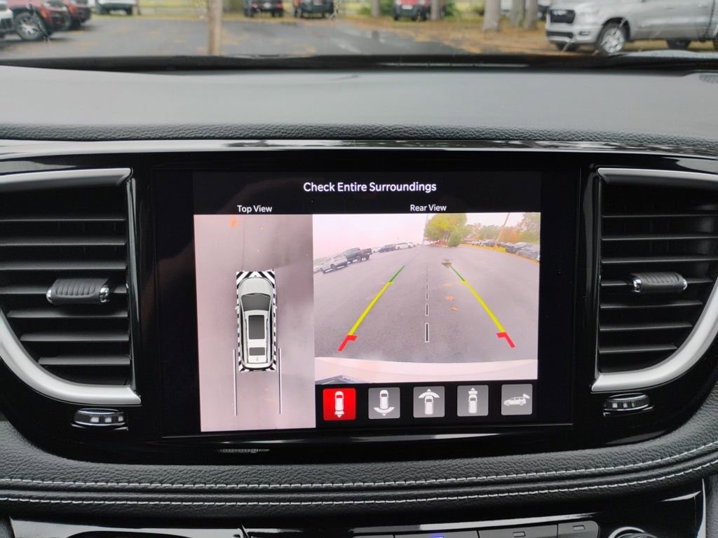 New 2026 Chrysler Pacifica Select image 35