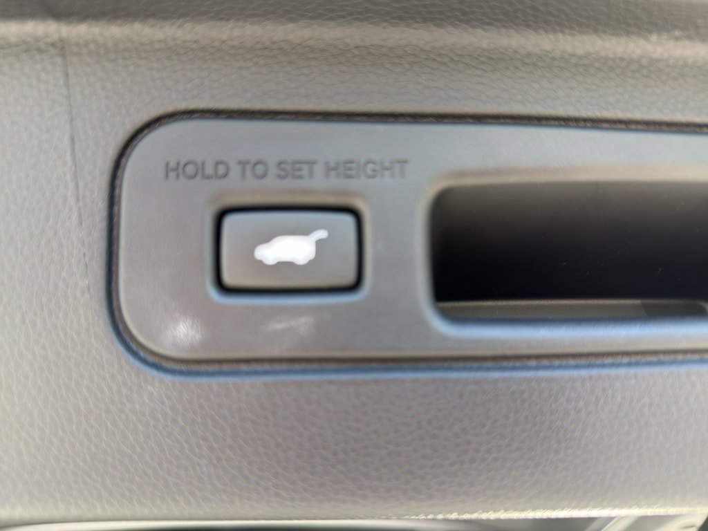 Used 2025 Honda Pilot EX-L image 33