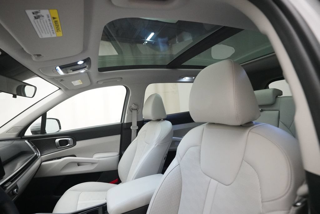 Used 2024 Kia Sorento S w/ Panoramic Sunroof Package AWD/4WD image 31