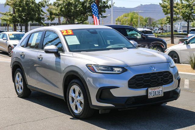 Used 2023 Honda HR-V LX image 3