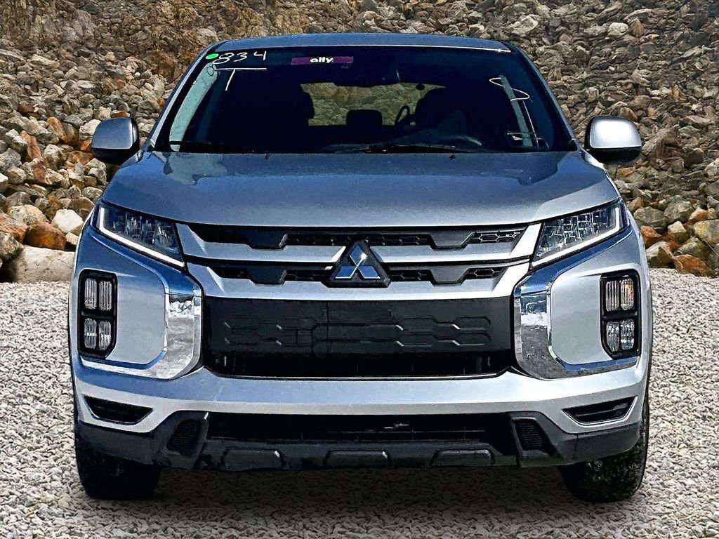 Used 2022 Mitsubishi Outlander Sport ES image 3