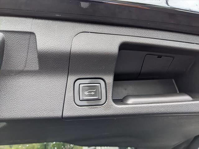 Used 2019 GMC Acadia SLT image 16