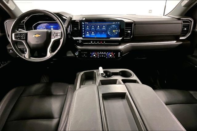 Used 2024 Chevrolet Silverado 3500 LTZ image 18