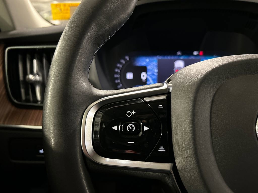 Certified 2024 Volvo XC60 B5 Plus w/ Climate Package image 13