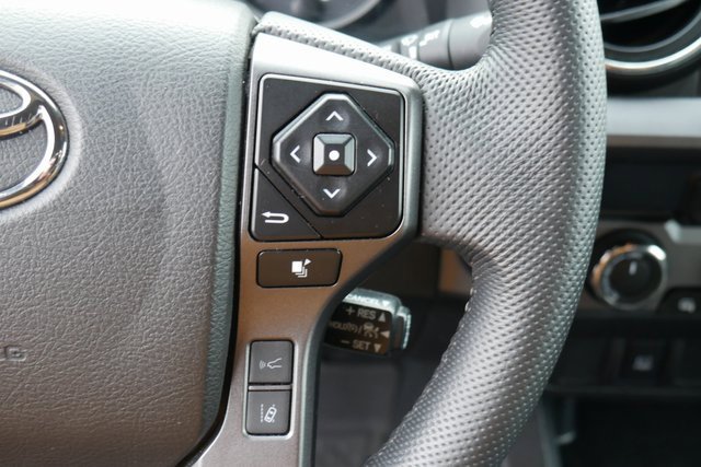 Used 2023 Toyota Tacoma TRD Sport image 17